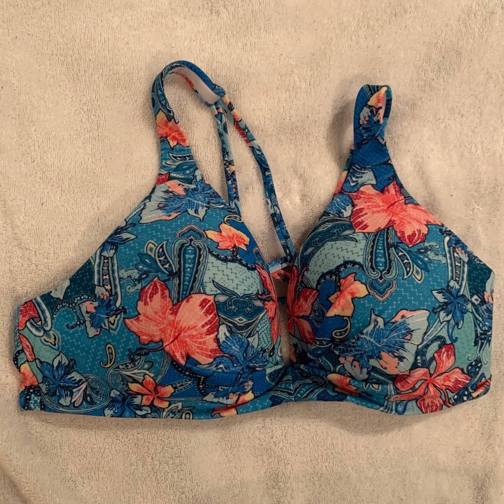 Beach Diva bikini top